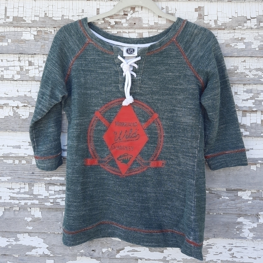 🌟 Minnesota Wild Hockey NHL for her heather green jersey sweatshirt size small